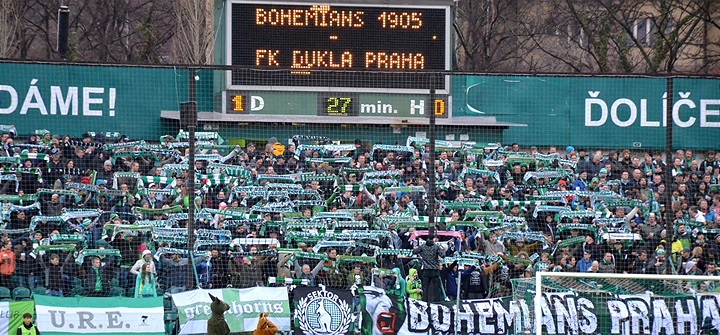 Dění na tribunách: Bohemians - Dukla