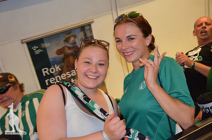 DĚNÍ NA TRIBUNÁCH: Sparta - Bohemians