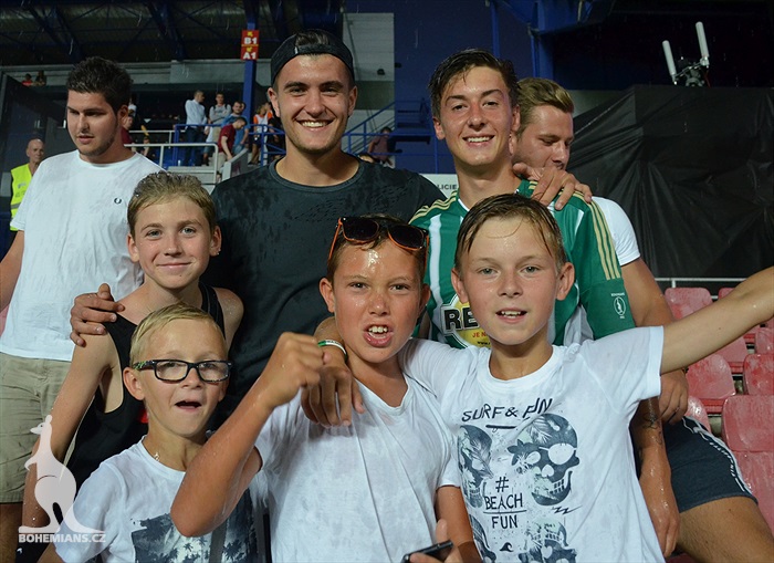 DĚNÍ NA TRIBUNÁCH: Sparta - Bohemians