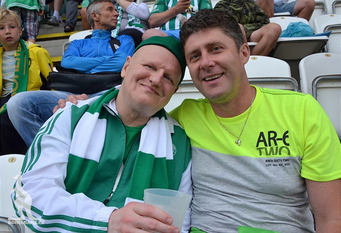 DĚNÍ NA TRIBUNÁCH: Bohemians - Hradec