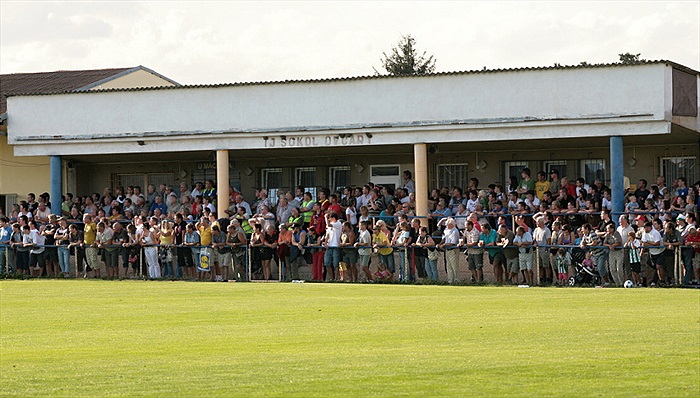 Převážně domácí fanoušci