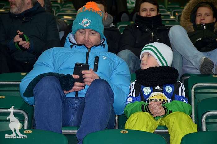 Dění na tribunách: Bohemians - Dukla