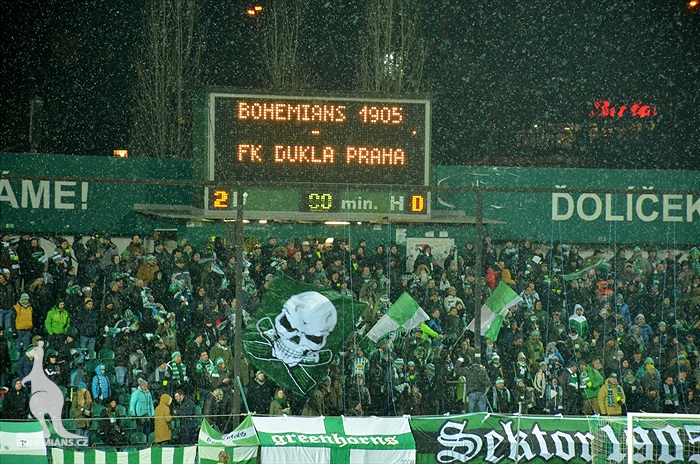 Dění na tribunách: Bohemians - Dukla