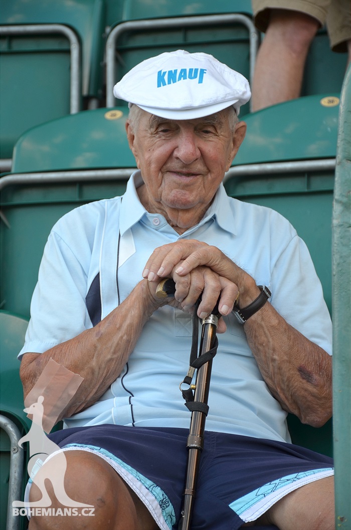 DĚNÍ NA TRIBUNÁCH: Bohemians - Karviná