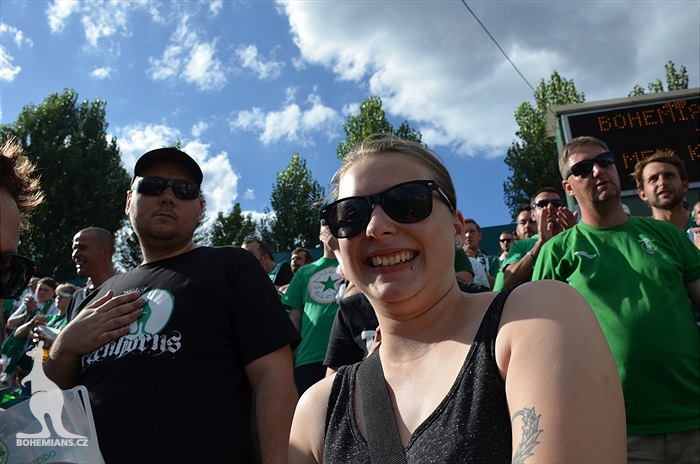 DĚNÍ NA TRIBUNÁCH: Bohemians - Karviná