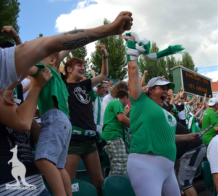 DĚNÍ NA TRIBUNÁCH: Bohemians - Karviná
