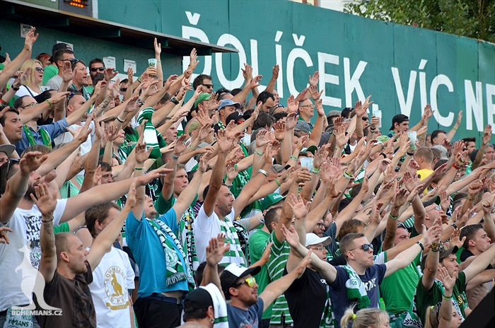 DĚNÍ NA TRIBUNÁCH: Bohemians - Karviná