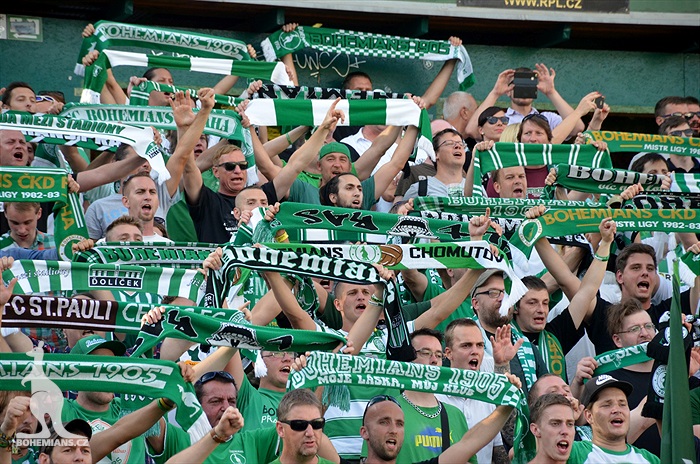 DĚNÍ NA TRIBUNÁCH: Bohemians - Karviná