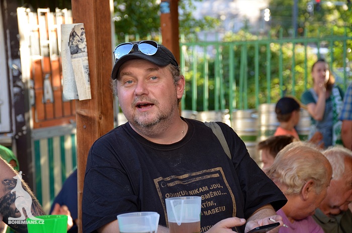 DĚNÍ NA TRIBUNÁCH: Bohemians - Karviná