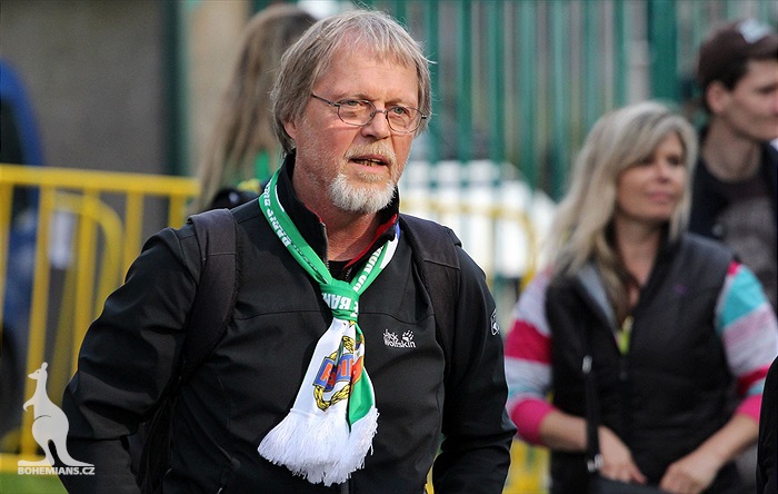 DĚNÍ NA TRIBUNÁCH: Bohemians - Slavia