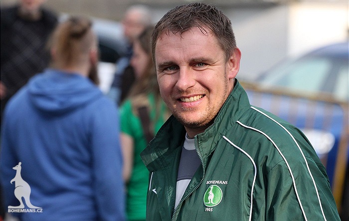 DĚNÍ NA TRIBUNÁCH: Bohemians - Slavia