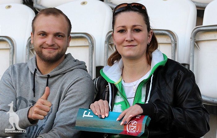 DĚNÍ NA TRIBUNÁCH: Bohemians - Slavia