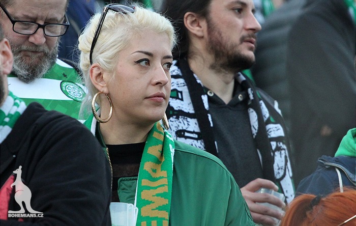 DĚNÍ NA TRIBUNÁCH: Bohemians - Slavia