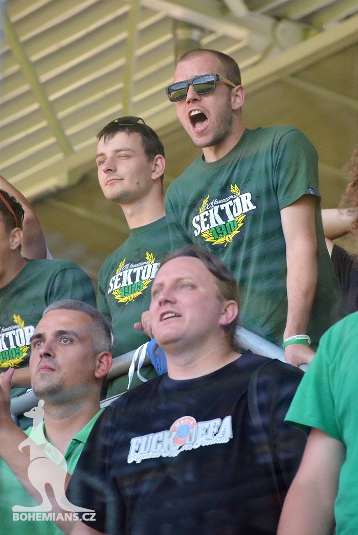 DĚNÍ NA TRIBUNÁCH: Plzeň - Bohemians