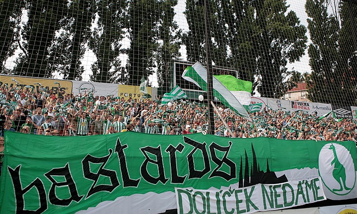 Kotel byl znovu plný.