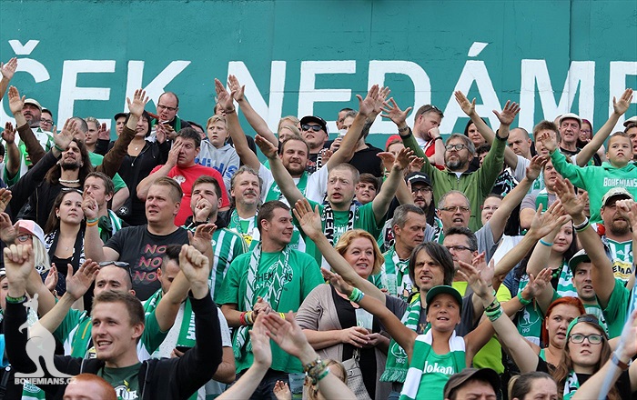 DĚNÍ NA TRIBUNÁCH: Bohemians - Slovácko