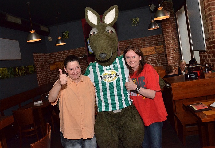 Klokan zval fanoušky ve Vršovicích na fotbal