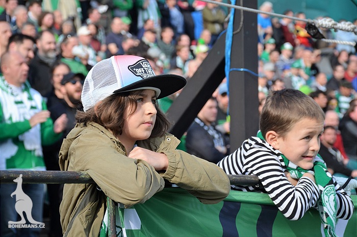 Dění na tribunách, Opava 2019