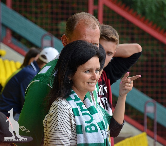 DĚNÍ NA TRIBUNÁCH: Dukla - Bohemians