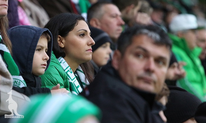 DĚNÍ NA TRIBUNÁCH: Bohemians - Teplice