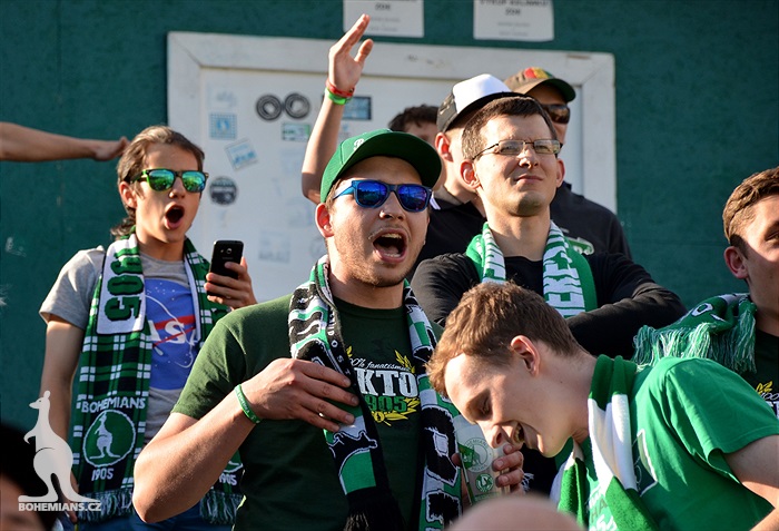 Dění na tribunách - Dětský den a utkání se Slovanem Bratislava