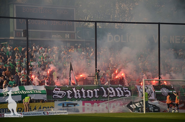 Dění na tribunách Bohemians - Jihlava 1:1