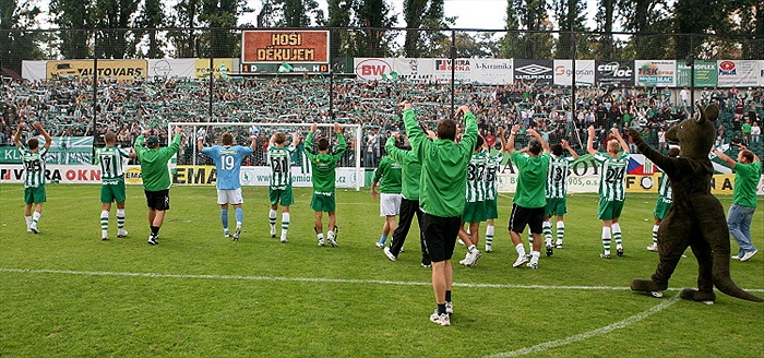 Děkovačka po utkání.