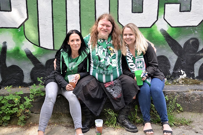 opava_nadstavbajaro_deni na tribunach