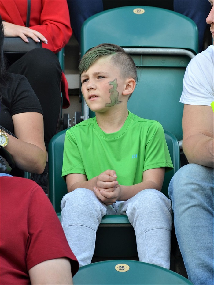 opava_nadstavbajaro_deni na tribunach 