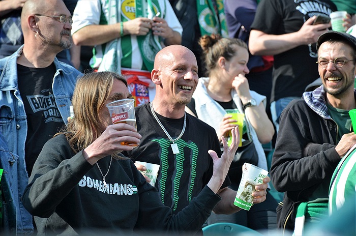 opava_nadstavbajaro_deni na tribunach 