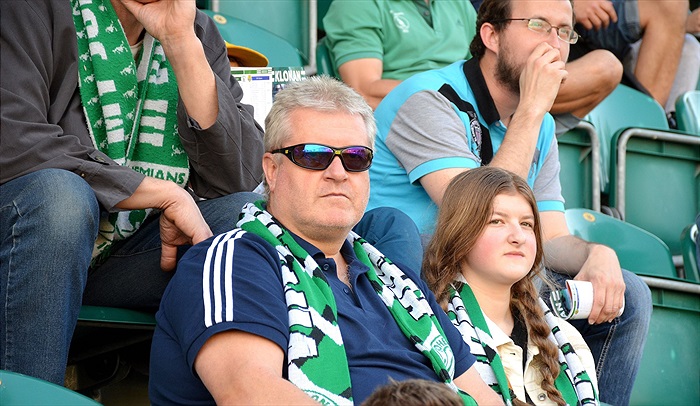 opava_nadstavbajaro_deni na tribunach 