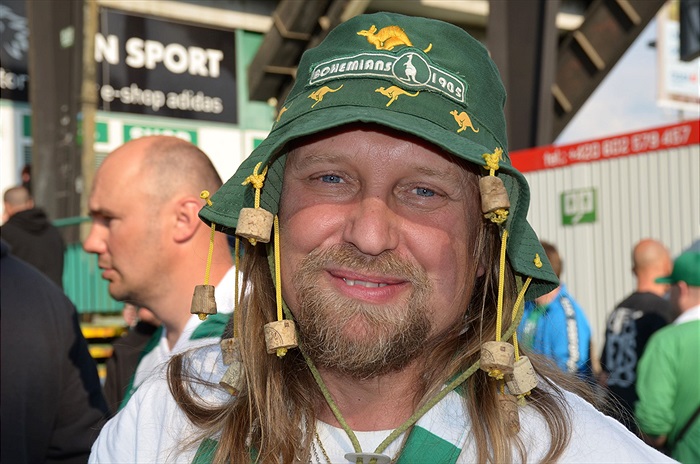 opava_nadstavbajaro_deni na tribunach 