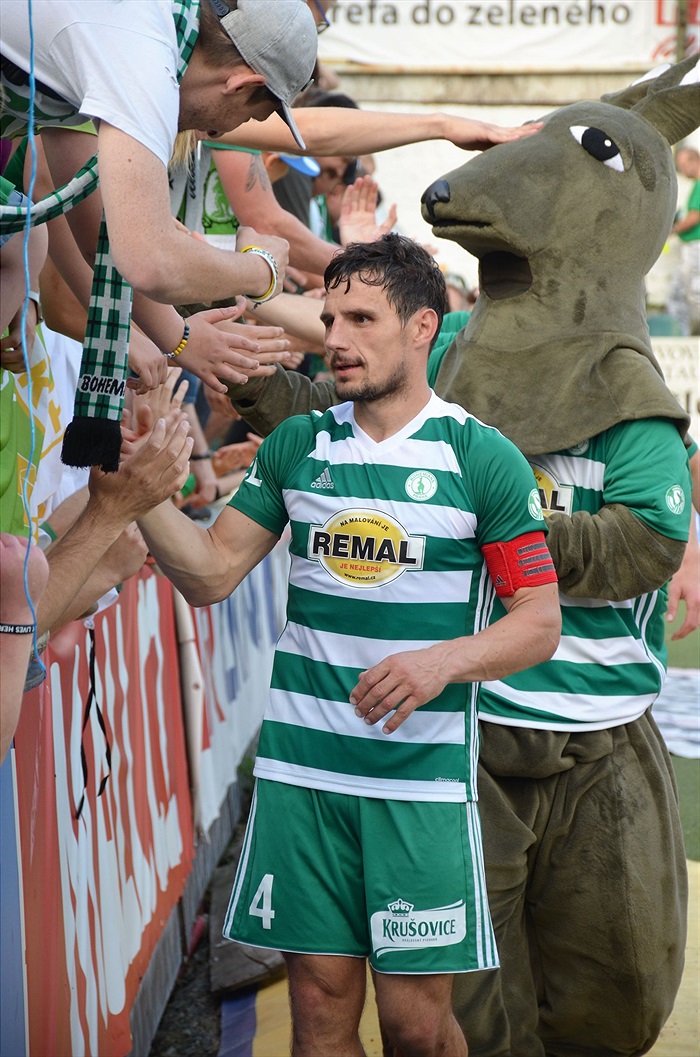 opava_nadstavbajaro_deni na tribunach 