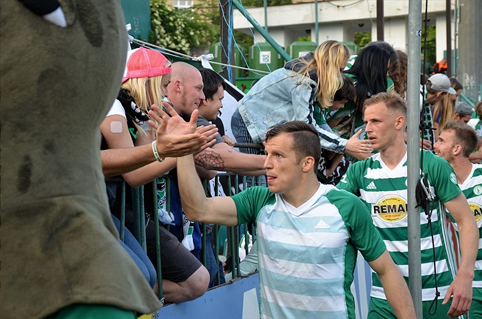 opava_nadstavbajaro_deni na tribunach 