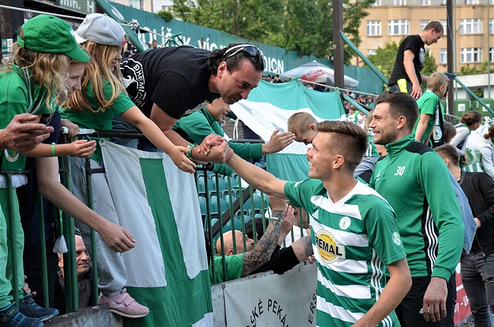 opava_nadstavbajaro_deni na tribunach 