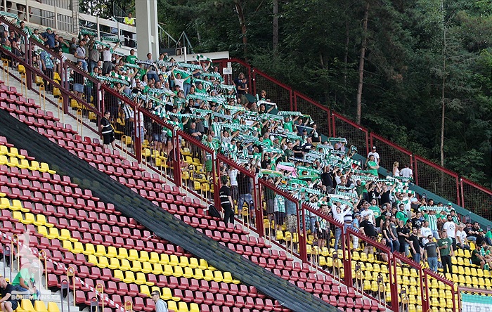 DĚNÍ NA TRIBUNÁCH: Dukla - Bohemians