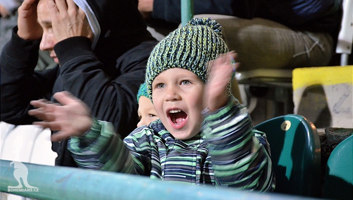Dění na tribunách: Bohemians - Králův Dvůr