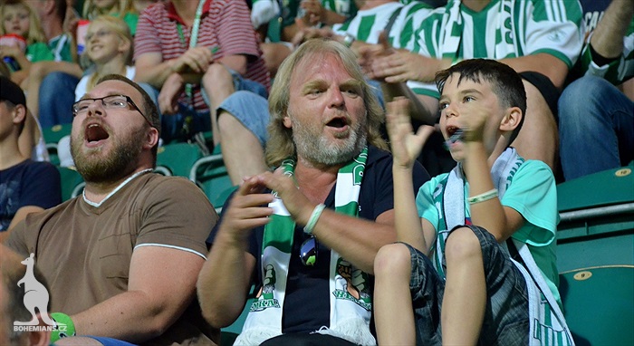 DĚNÍ NA TRIBUNÁCH: Bohemians - Jablonec