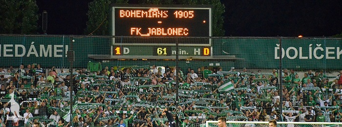 DĚNÍ NA TRIBUNÁCH: Bohemians - Jablonec