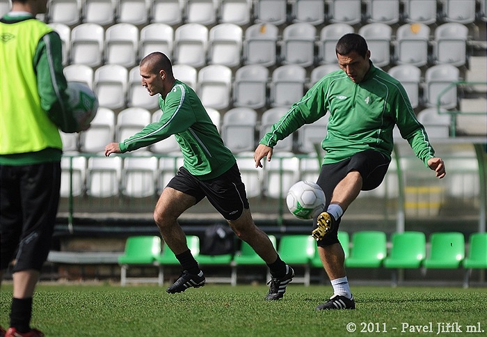 Předzápasový trénink v Ďolíčku. Bohemka se připravuje na Příbram.