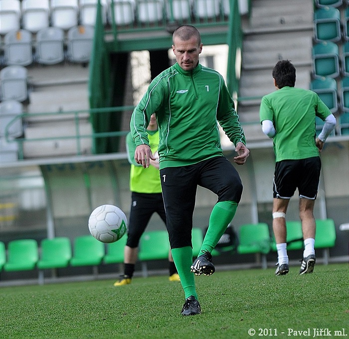 Předzápasový trénink v Ďolíčku. Bohemka se připravuje na Příbram.