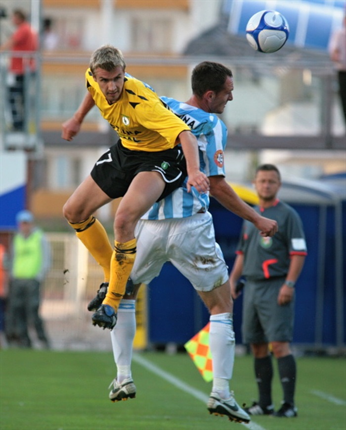 Ivan Janek netradičně na pravém záložníkovi.