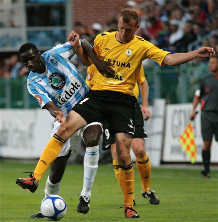 Róth v obranném zákroku.