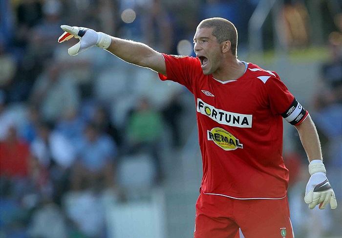 Sňozík měl pod kontrolou celé velké vápno.