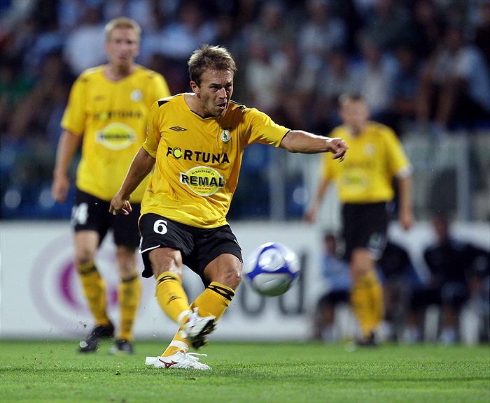 Štohanzl právě střílí zázračný gól.