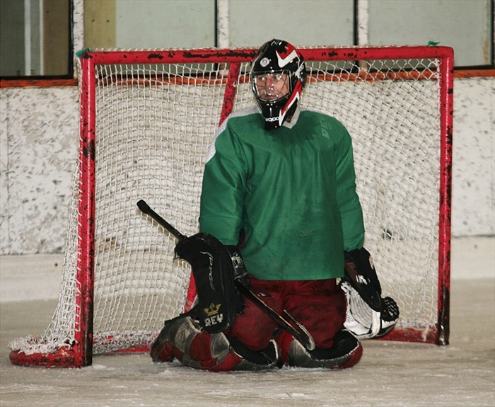 Pavel Hoftych v roli gólmana.
