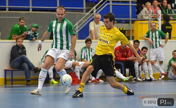 Futsal vs Fotbal 8:1 (4:0)