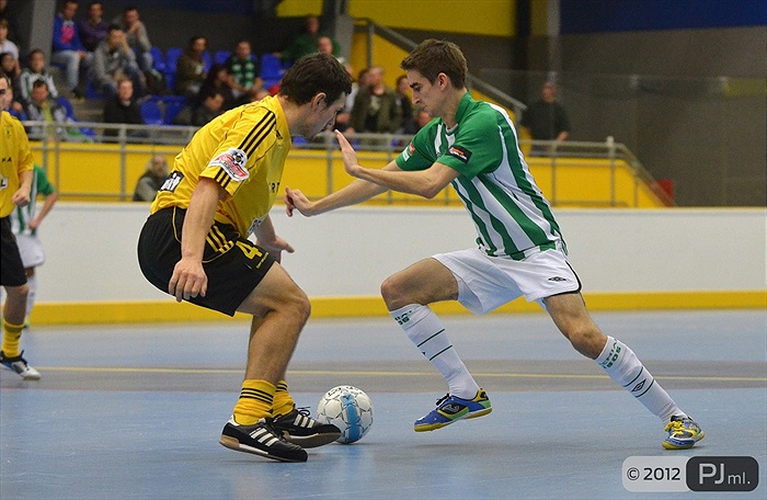 Futsal vs Fotbal 8:1 (4:0)