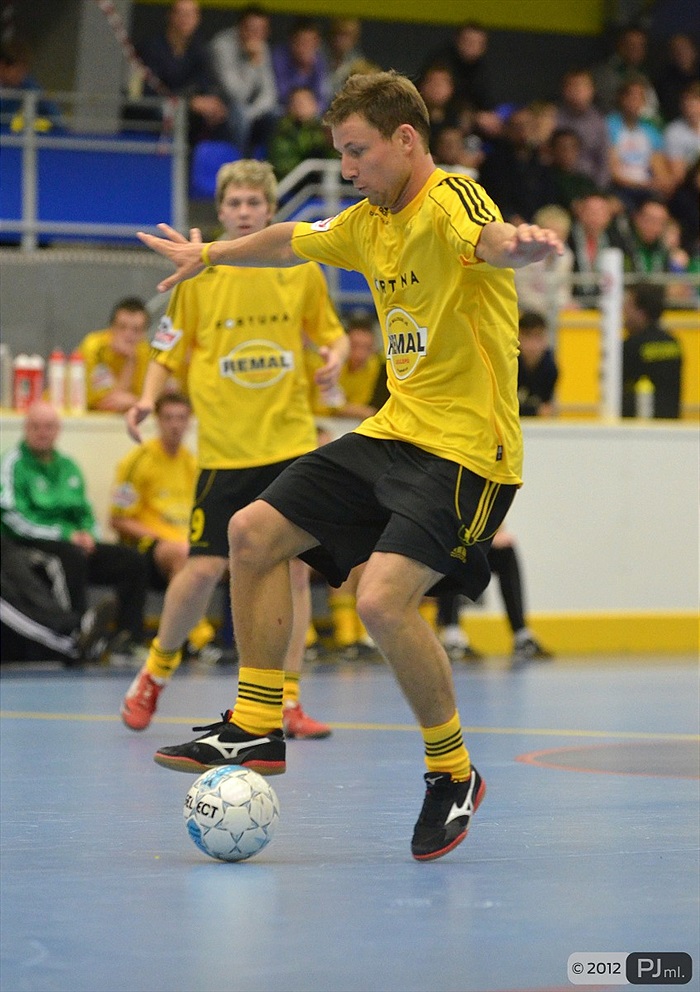 Futsal vs Fotbal 8:1 (4:0)