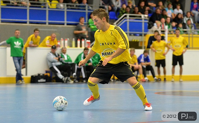 Futsal vs Fotbal 8:1 (4:0)